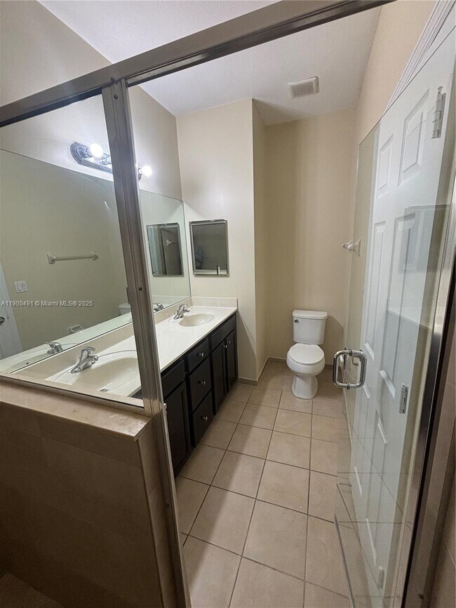 Building Photo - 9456 SW 171st Pl