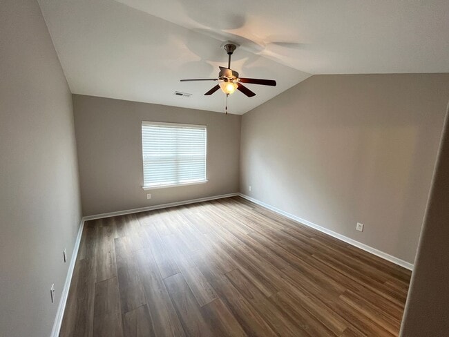 Building Photo - Pet Friendly, Three Bedroom with Bonus Room Home with Garage in Longs is Available Now!