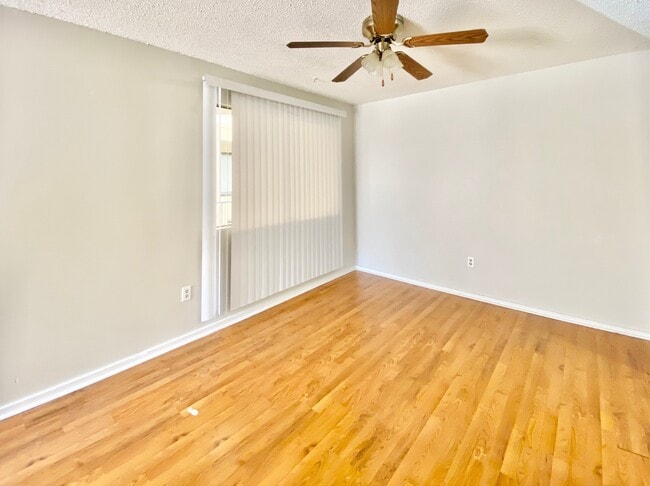 Building Photo - 1208 Bush River Rd
