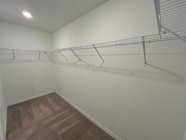 Building Photo - 50% Off First Month’s Rent! Spacious 5-Bed...