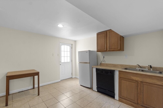 Building Photo - 10289 Daystar Ct