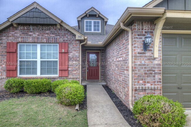 Building Photo - FOR LEASE | Jenks | $1900 Rent + $1900 Dep...