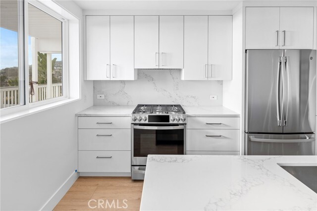 Building Photo - 400 Loma Terrace
