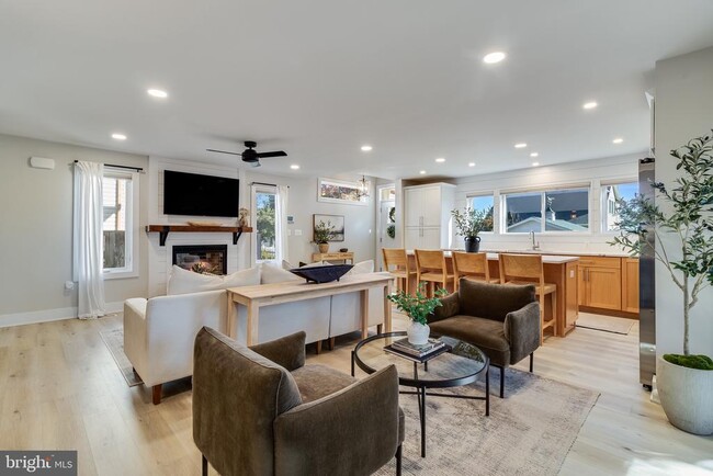 Building Photo - 84 S Chesapeake Ave