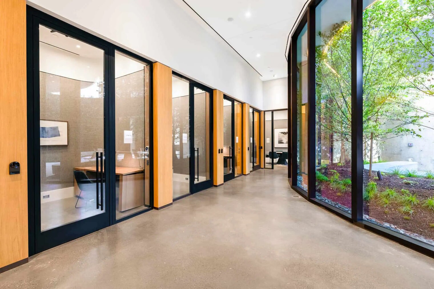 Building Photo - 1300 Yards Pl SE