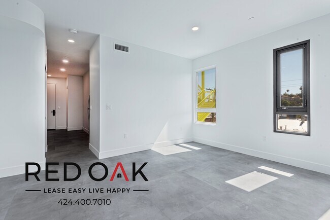 Building Photo - 3450 W 43rd St