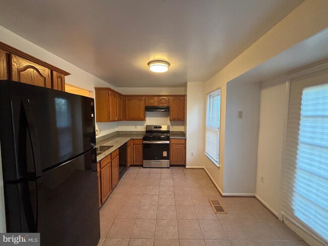 Building Photo - 13874 Coleman Ct