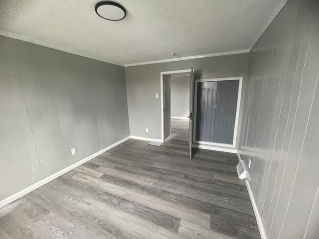 Building Photo - Newly updated 3 bedroom house in Glassport for rent!