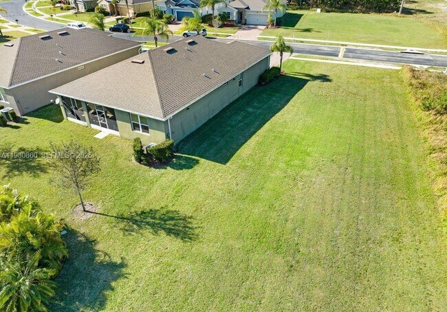 Building Photo - 744 Remington Green Dr SE