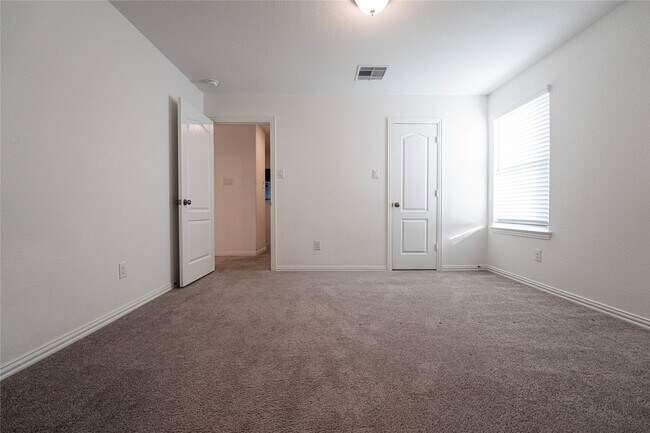 Building Photo - 8014 Chukka Dr