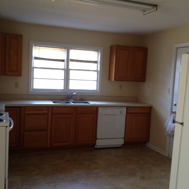 Building Photo - 88 Poplar Dr