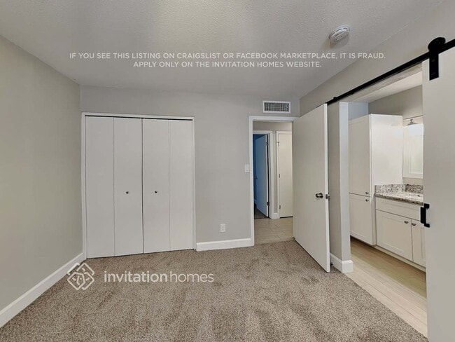 Building Photo - 8702 E Valley View Rd