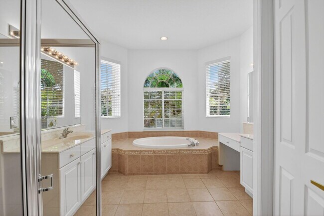 Building Photo - 11582 Windsor Bay Pl