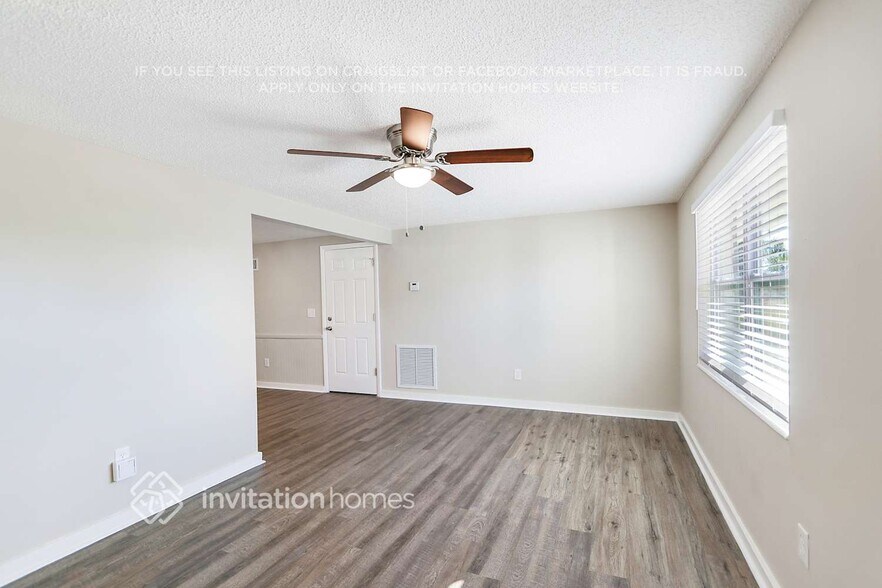 Building Photo - 3620 Westchester Dr