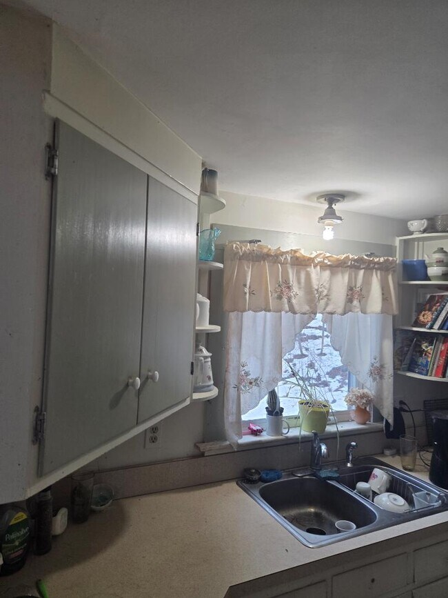 Building Photo - 8 Woodknoll Dr