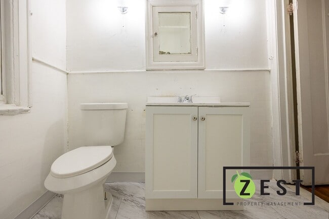 Building Photo - 4016 Hogarth St