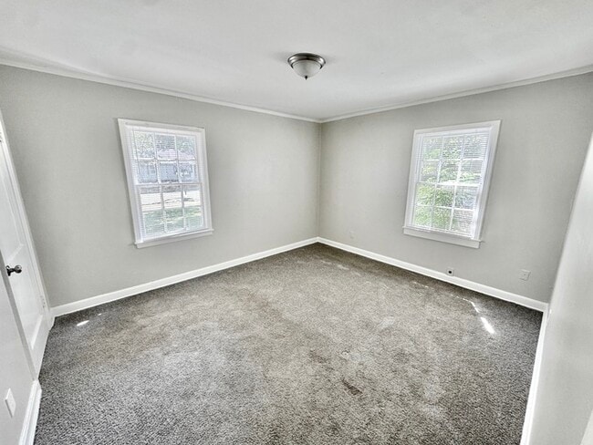Building Photo - 3452 Dunn Ave