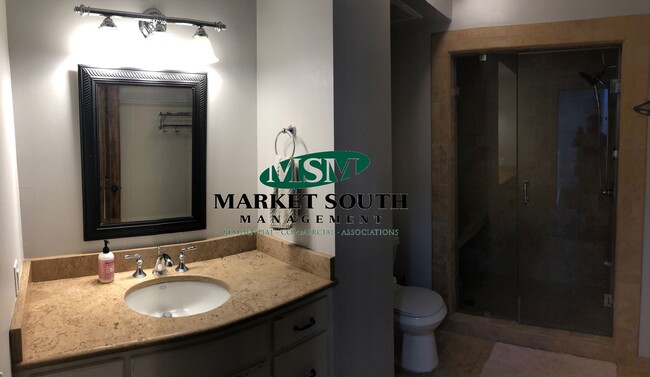 Building Photo - **APPLICATION PENDING!! CONTEMPORARY STARLAND LOFT!