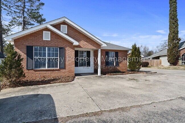 Building Photo - 18 Fowkewood Ct