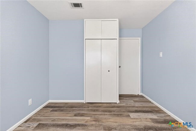 Building Photo - 1305 Arkansas Ave