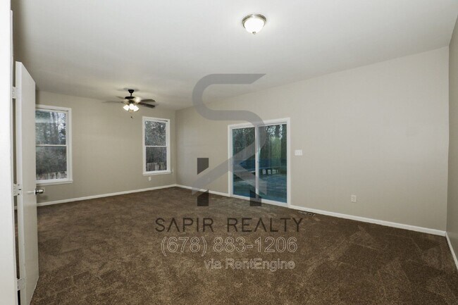 Building Photo - 1441 Blvd Lorraine SW