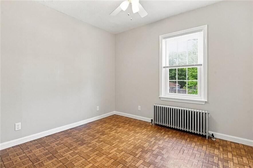 Building Photo - 51 Pettaconsett Ave