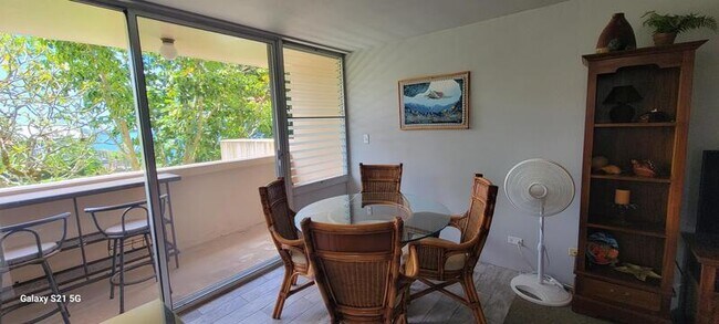 Building Photo - 84 Pukihae St