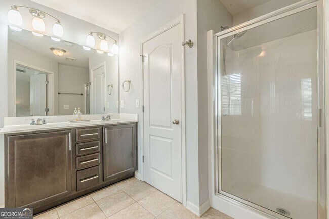 Building Photo - 5725 Radford Loop