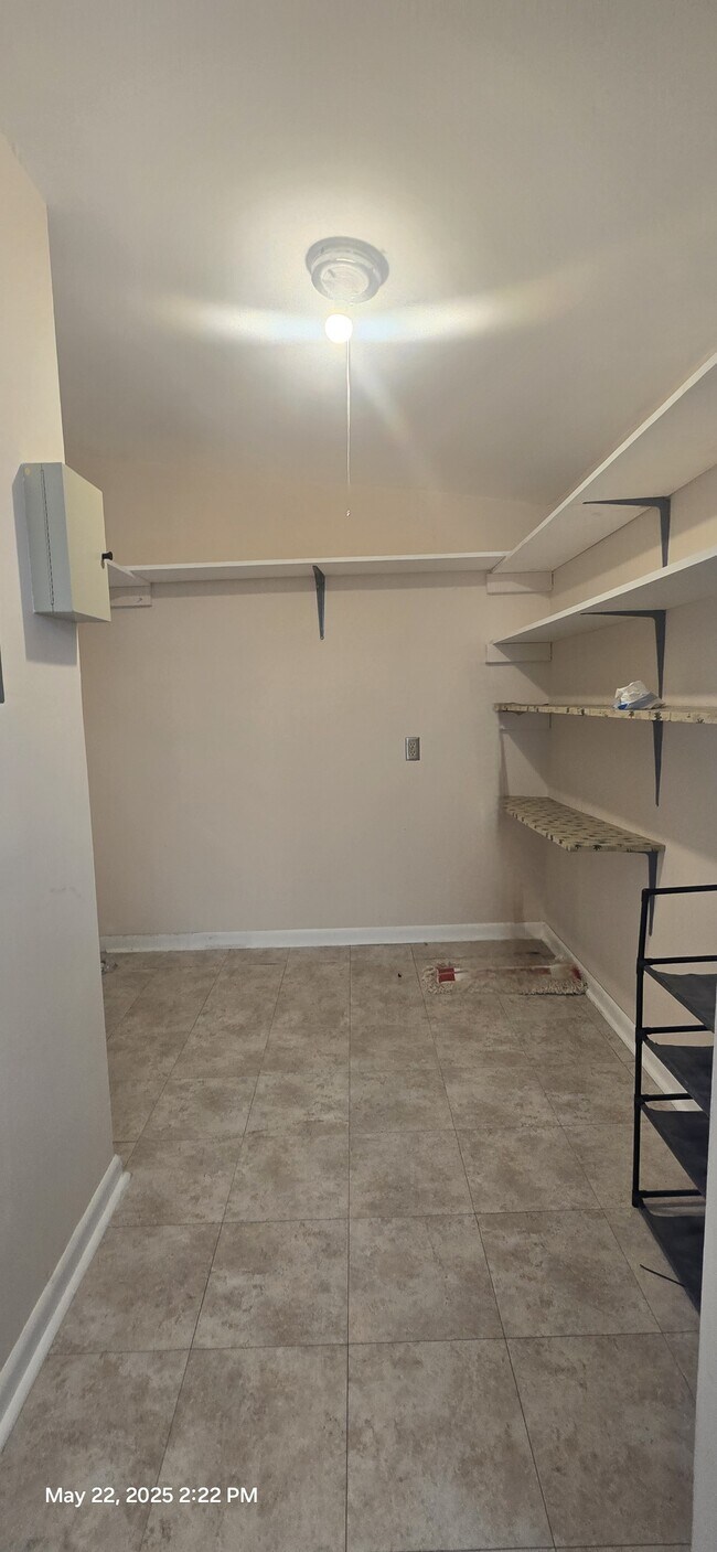 Building Photo - 4 Sewanee Cir