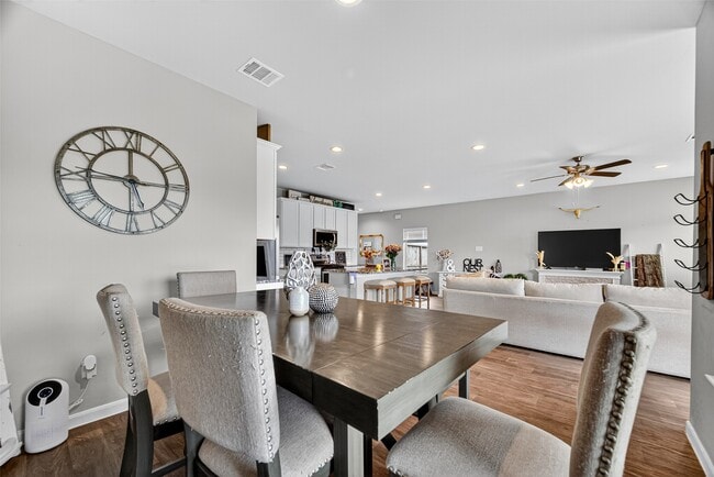 Building Photo - 13009 Leisure Cove Dr