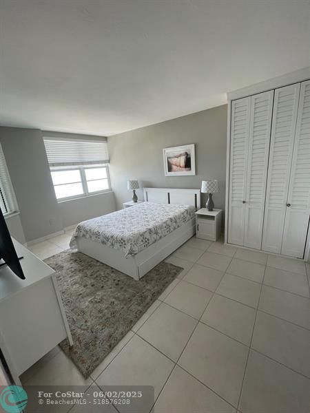 Building Photo - 3600 Galt Ocean Dr
