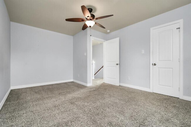 Building Photo - 10022 Raymondville Rd