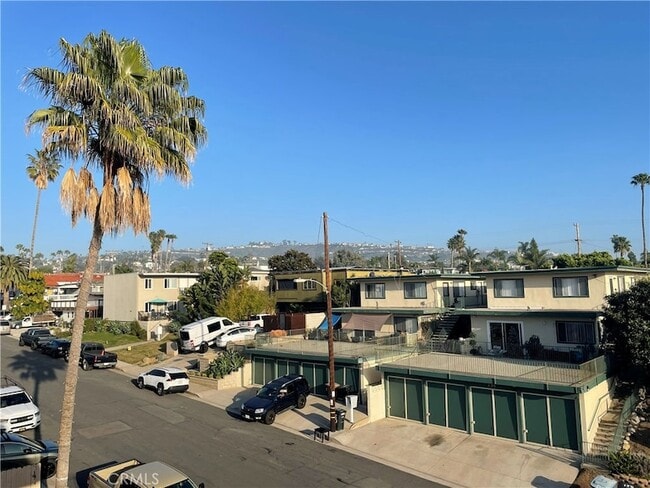 Building Photo - 138 W Canada