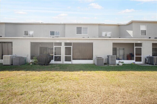 Building Photo - 6754 Lake Rochester Ln