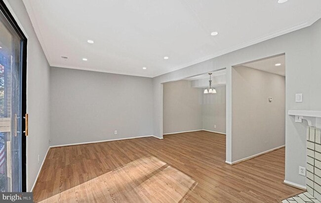 Building Photo - 2691 Glengyle Dr