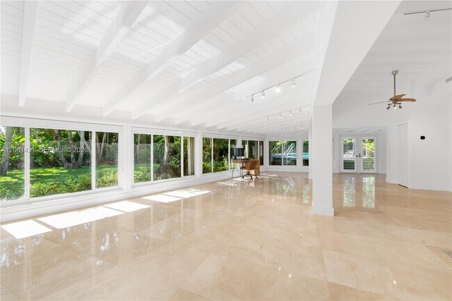 Building Photo - 12200 SW 74th Ct