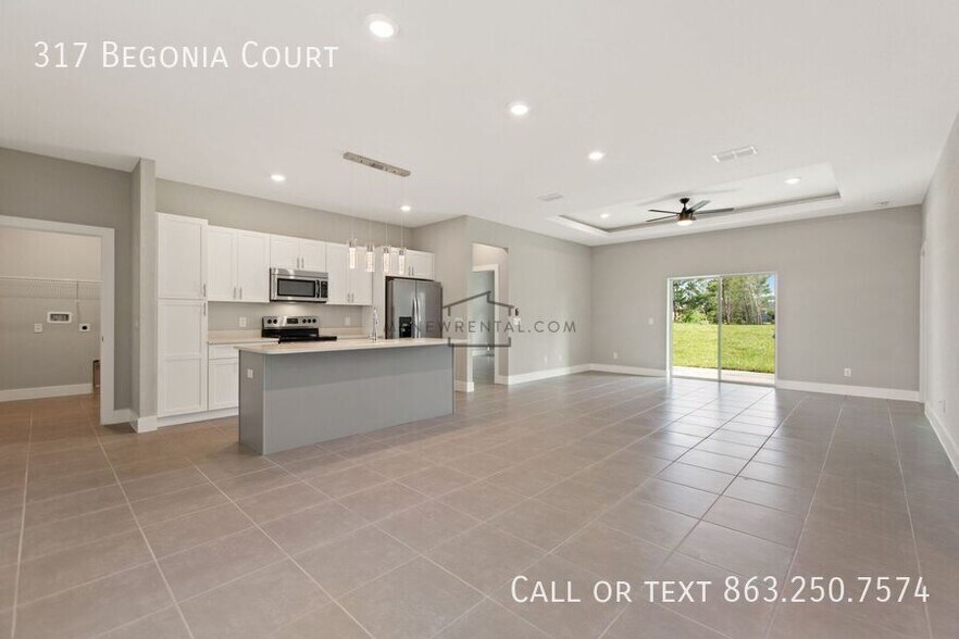 Building Photo - 317 Begonia Ct