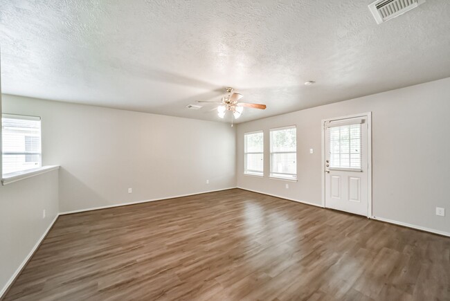 Building Photo - Spacious One-Story Home in Atascocita Mead...