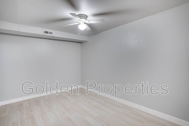 Building Photo - 3800 E 2nd Ave