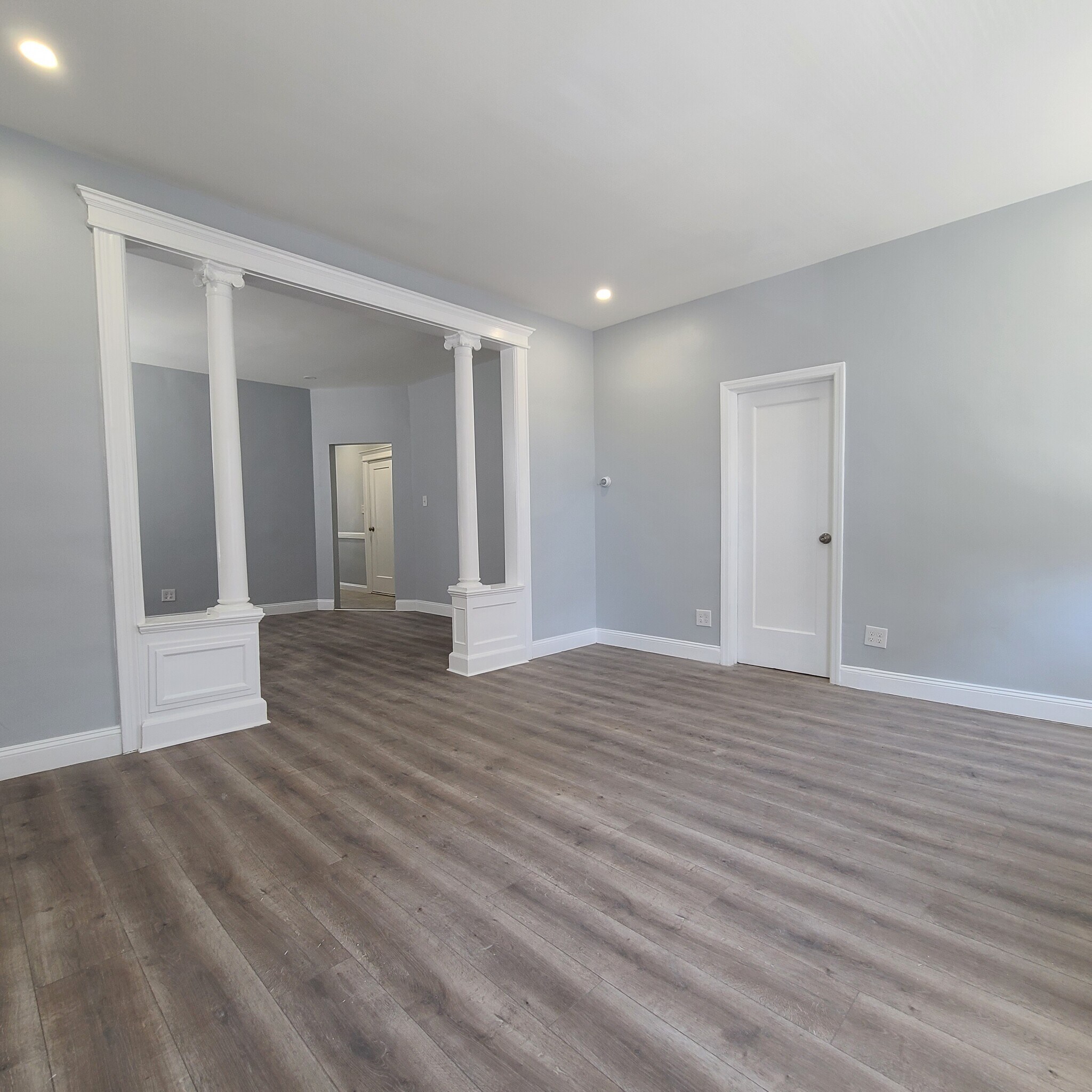 Building Photo - 6117 Monitor Plz