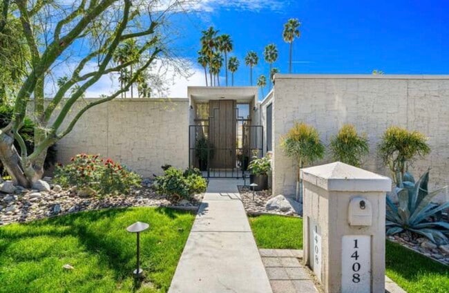 Building Photo - 1408 Tamarisk W St