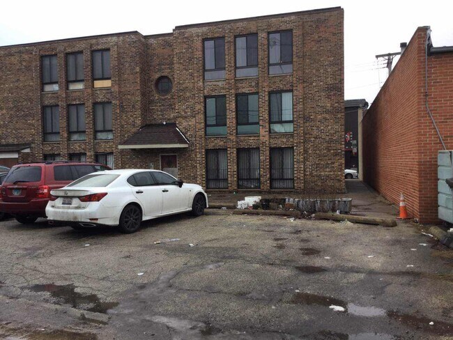 Primary Photo - 2417 S Wentworth Ave