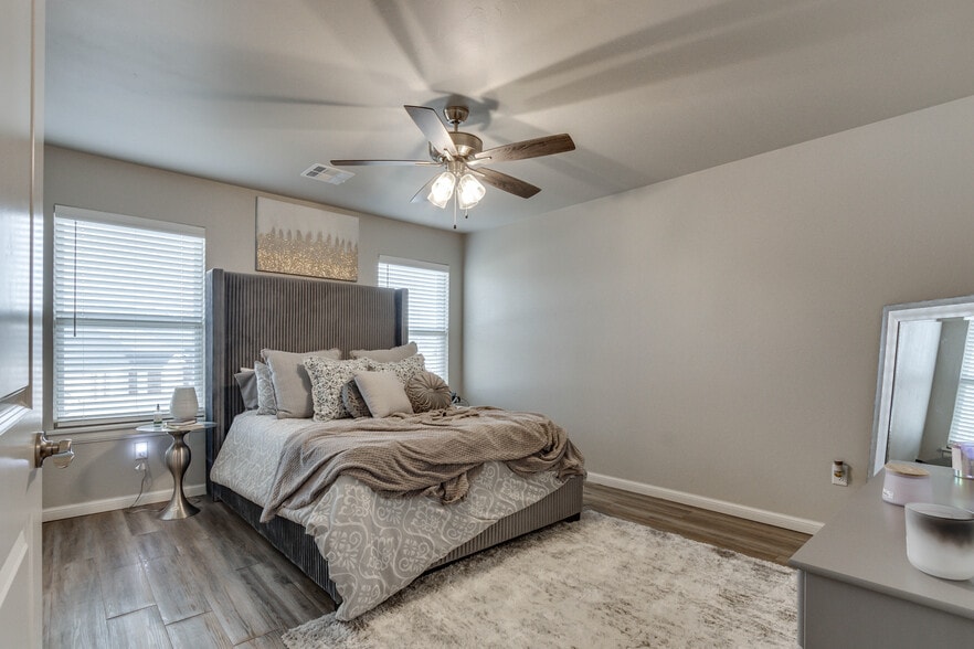 Building Photo - 2641 Cedar Tree Rd