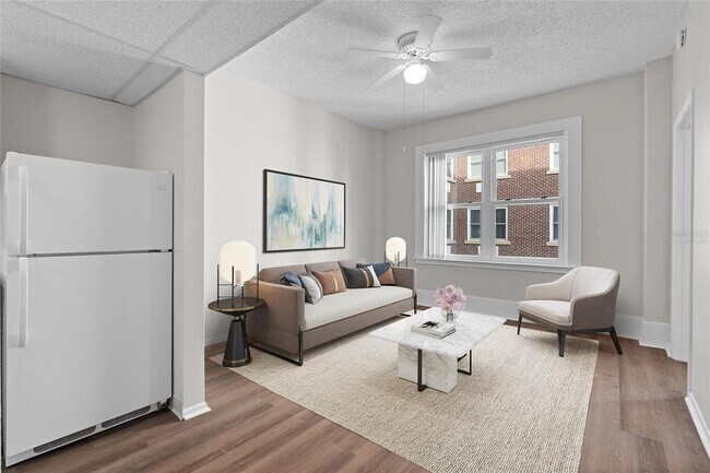 Building Photo - 411 1st Ave N