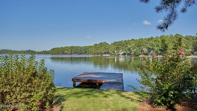 Building Photo - 11 Whisper Lake Dr