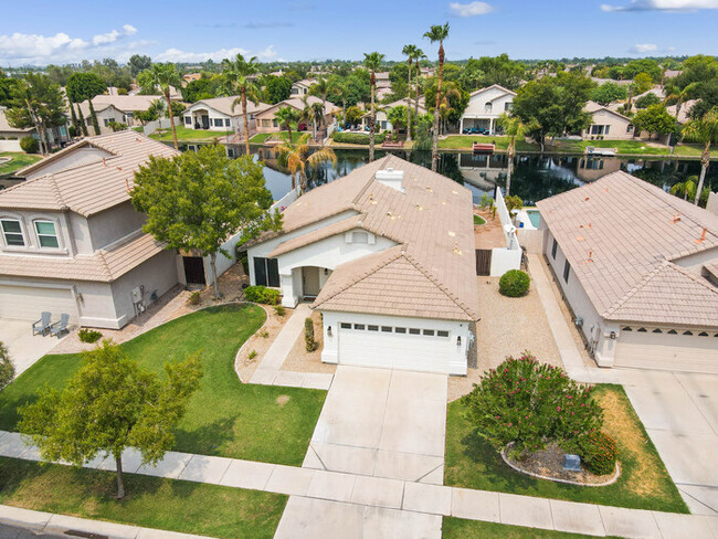 Building Photo - Beautiful Waterfront Home in Ocotillo Lakes