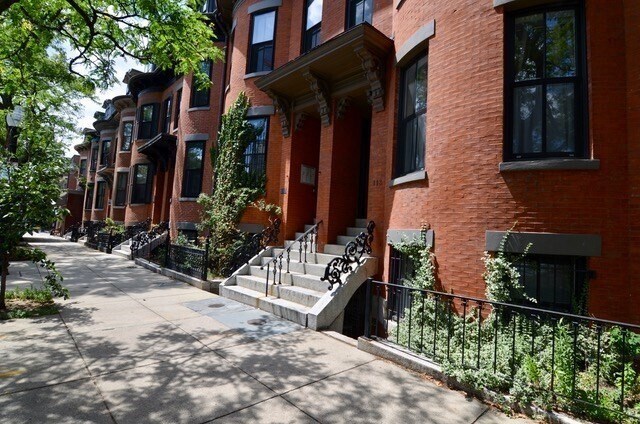 Building Photo - 113 Warren Ave