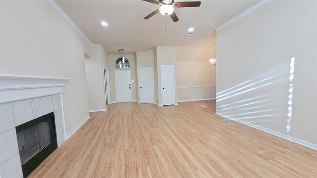 Building Photo - 1248 Lacey Oak Loop