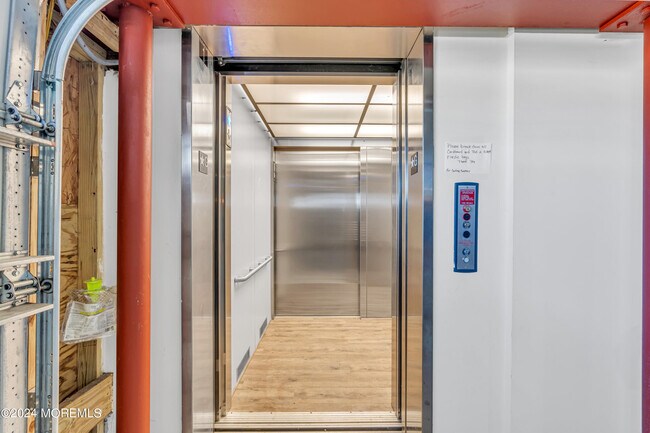 Building Photo - 1515 Ocean Terrace