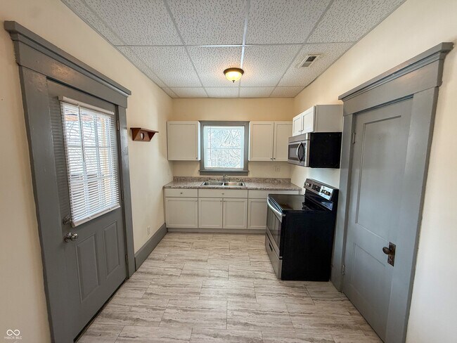 Building Photo - 640 E Seminary St